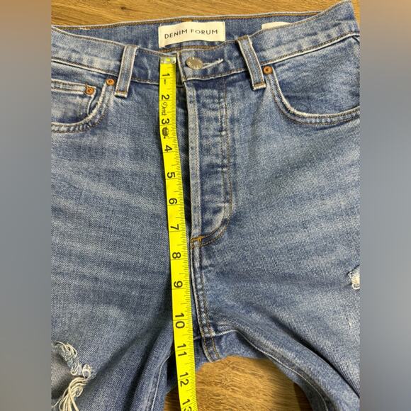 Aritzia Denim Forum The Arlo Hi-Rise Straight Distressed Jeans Size 25 - Picture 10 of 11